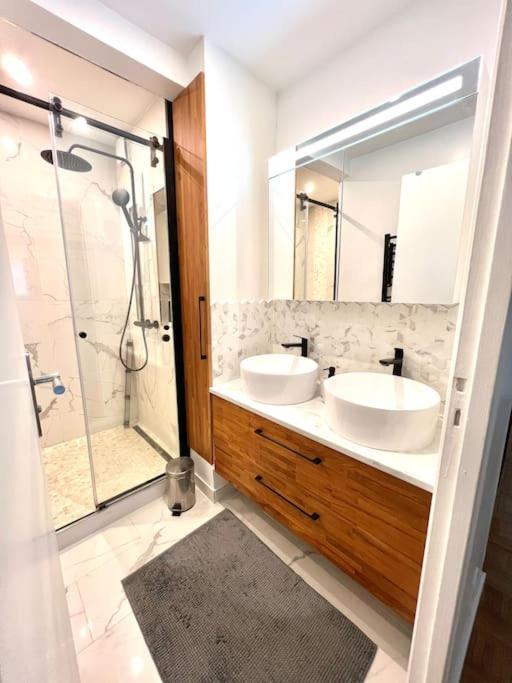 Appartamento Cosy Pres De La Seine Parigi